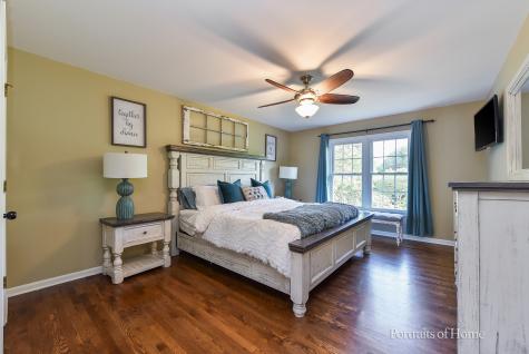 581 Tanager Lane West Chicago IL 60185