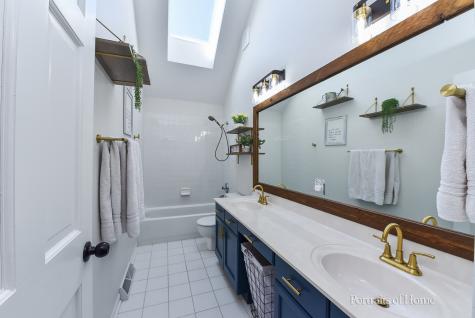 581 Tanager Lane West Chicago IL 60185