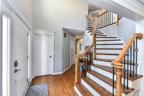 581 Tanager Lane West Chicago IL 60185