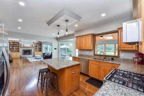 581 Tanager Lane West Chicago IL 60185