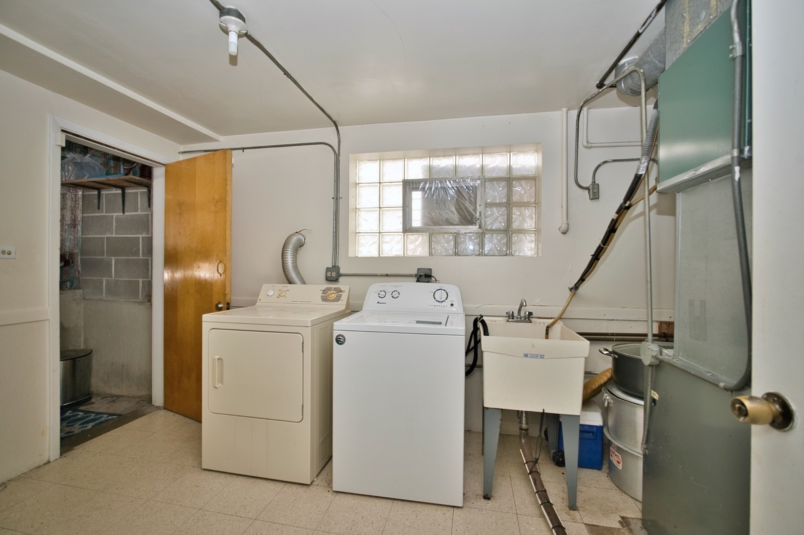 4454 Concord Lane Skokie IL 60076