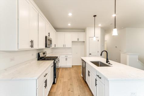 426 Comstock Road South Elgin IL 60177
