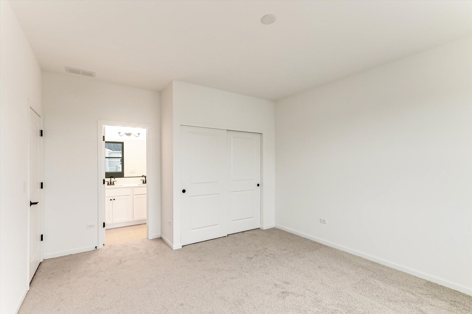 426 Comstock Road South Elgin IL 60177