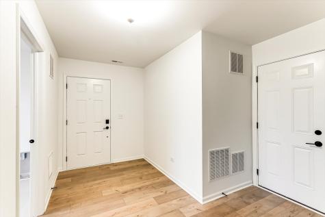 426 Comstock Road South Elgin IL 60177