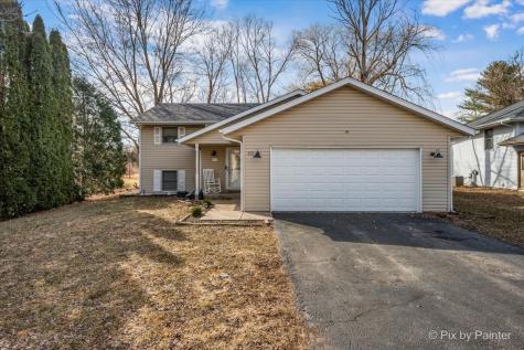 117 South West Benedict Drive Poplar Grove IL 61065