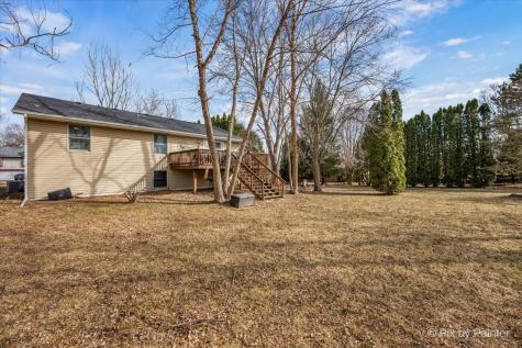 117 South West Benedict Drive Poplar Grove IL 61065