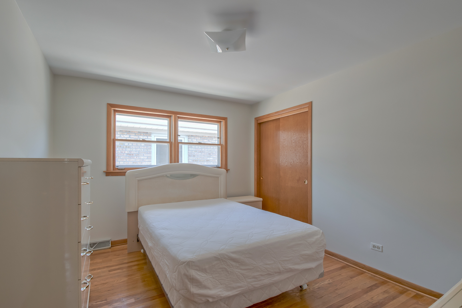 6651 North Oconto Avenue Chicago IL 60631