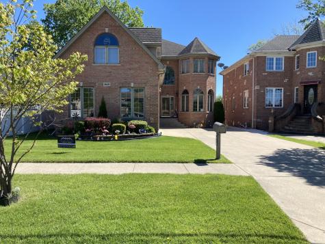 8619 West Sunset Road Niles IL 60714