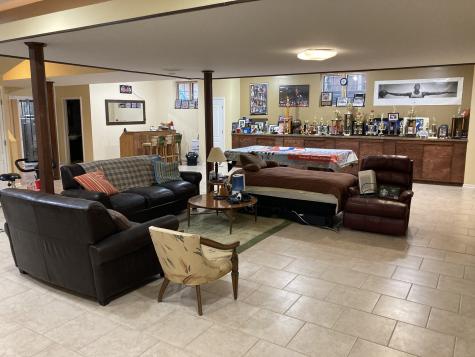 8619 West Sunset Road Niles IL 60714