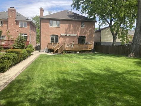 8619 West Sunset Road Niles IL 60714