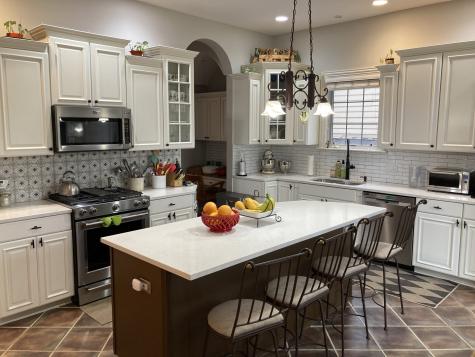 8619 West Sunset Road Niles IL 60714