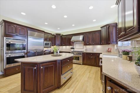 1914 North Ridge Avenue Arlington Heights IL 60004