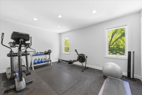 1914 North Ridge Avenue Arlington Heights IL 60004