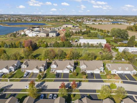 216 Maryland Lane Pingree Grove IL 60140