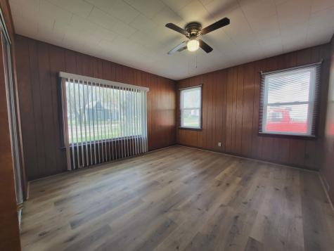 405 South Grove Street Colfax IL 61728
