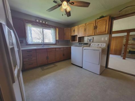 405 South Grove Street Colfax IL 61728
