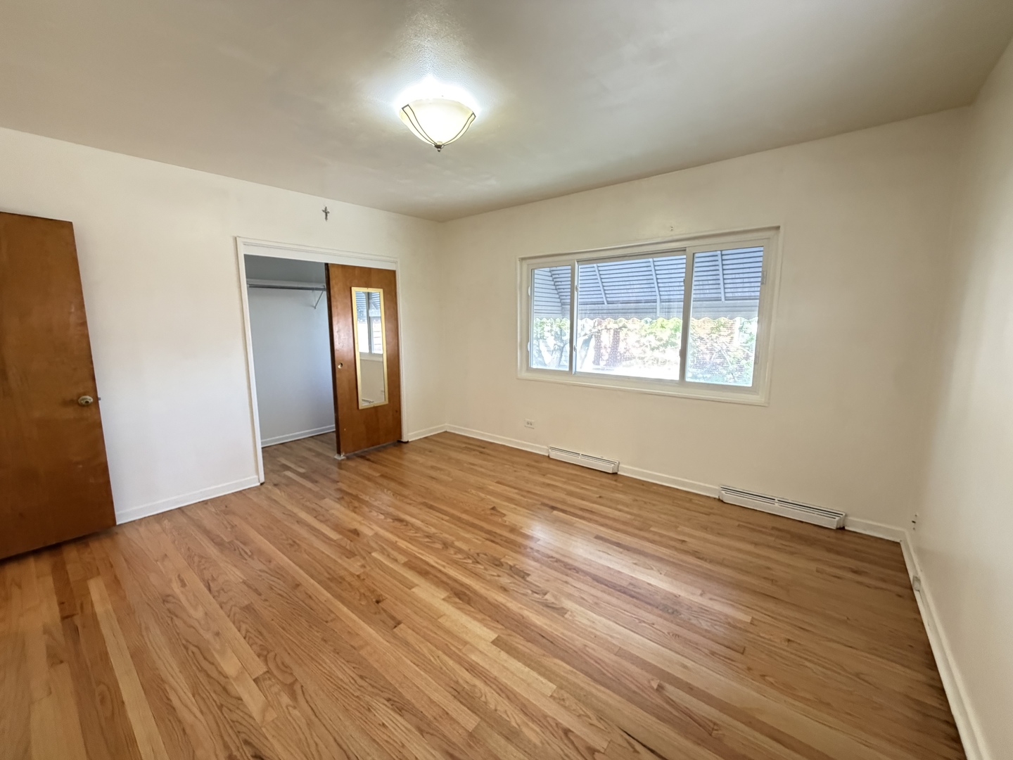 4932 Crain Street Skokie IL 60077