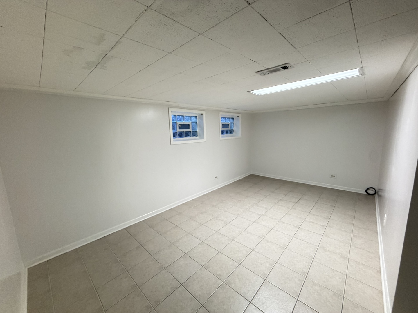 4932 Crain Street Skokie IL 60077