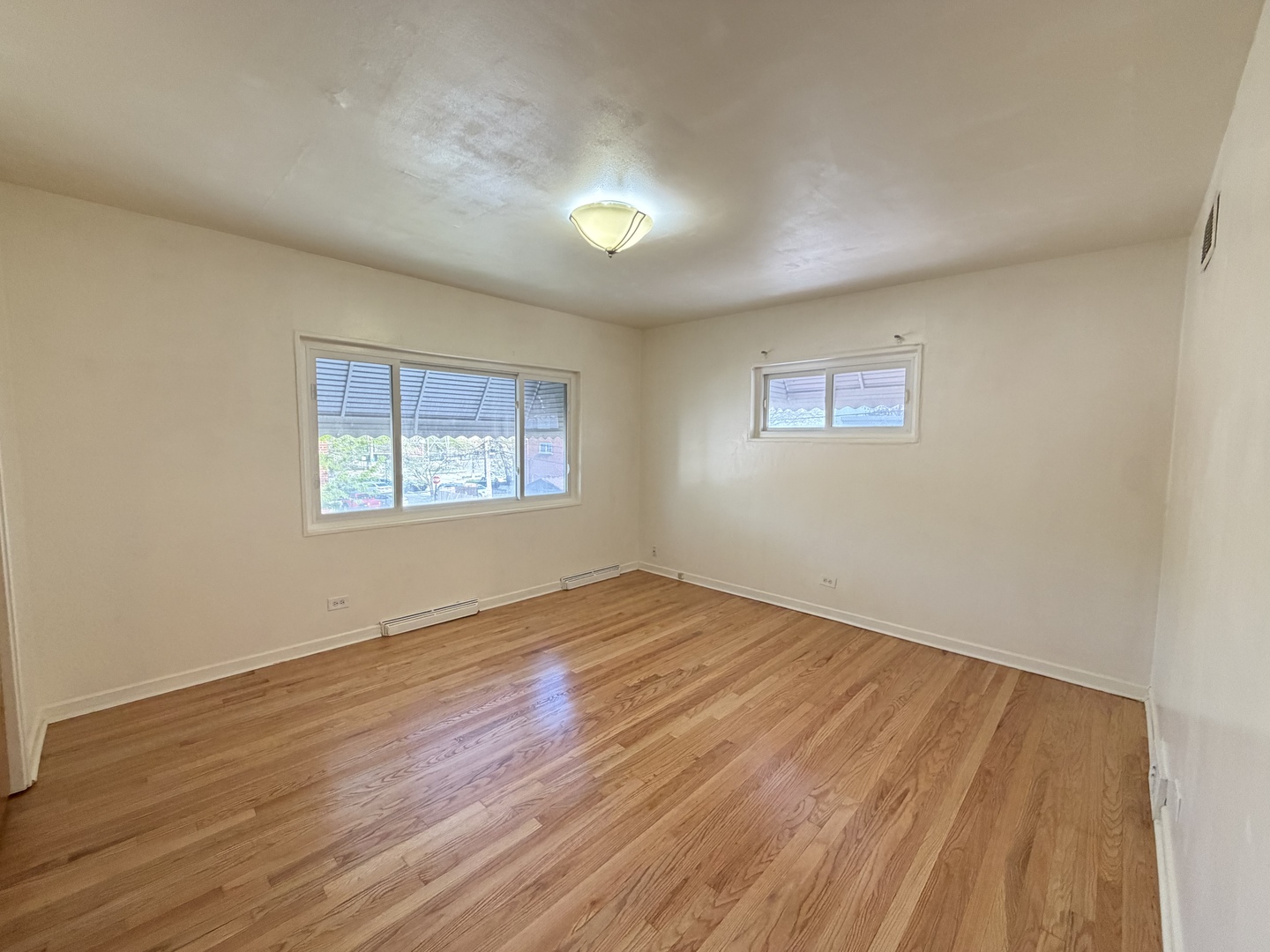 4932 Crain Street Skokie IL 60077