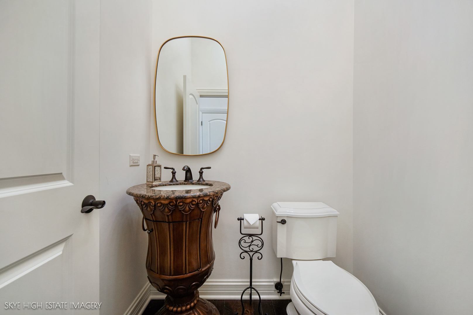 1 Willowcrest Drive Oak Brook IL 60523