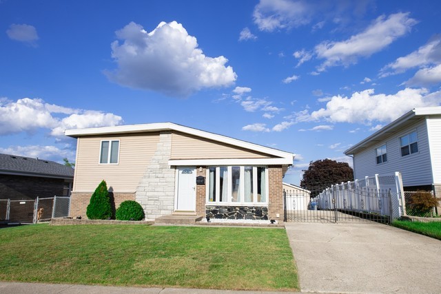 12507 South Tripp Avenue Alsip IL 60803