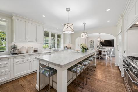 936 Sunset Road Winnetka IL 60093
