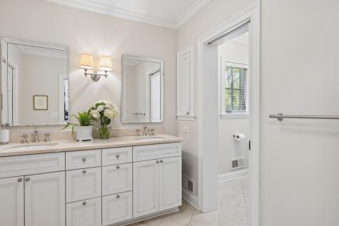 936 Sunset Road Winnetka IL 60093