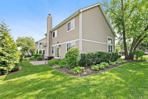 349 Hampton Court Crystal Lake IL 60012