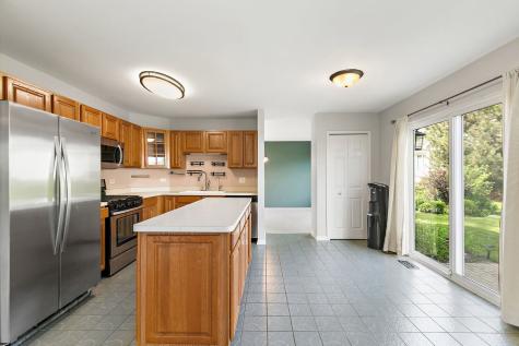 349 Hampton Court Crystal Lake IL 60012