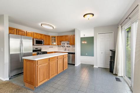 349 Hampton Court Crystal Lake IL 60012