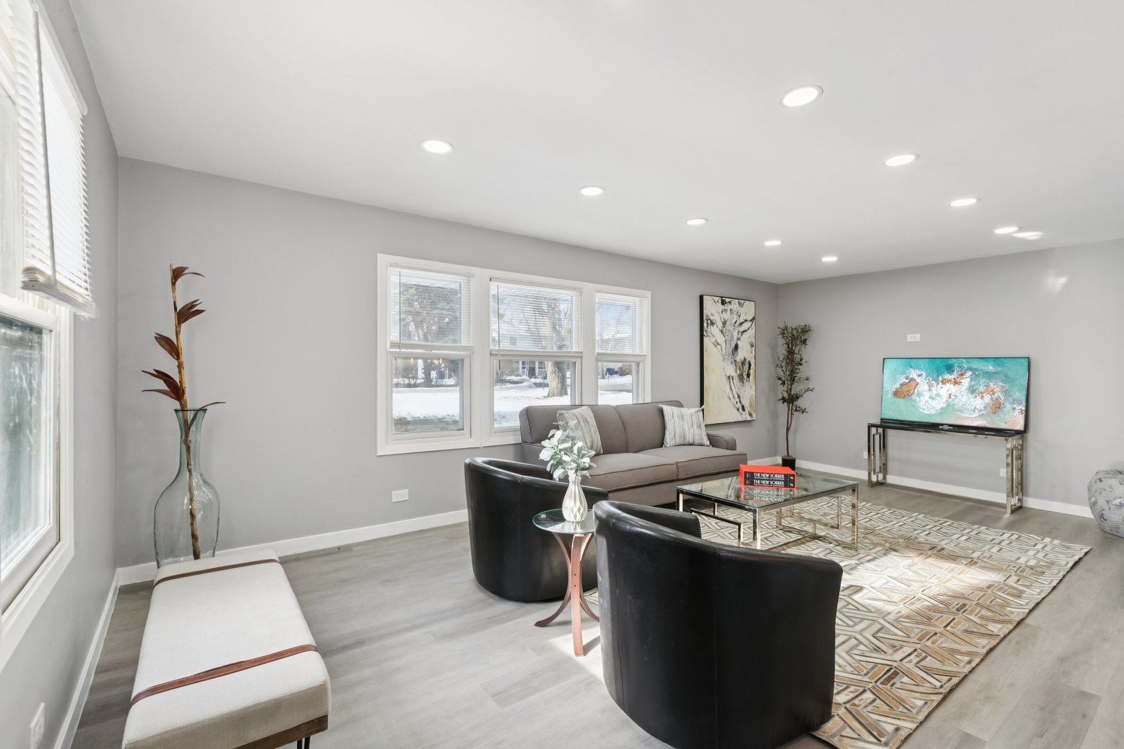 4N327 7TH Avenue Addison IL 60101