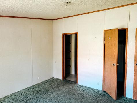 314 1/2 E Seminary Avenue Onarga IL 60955
