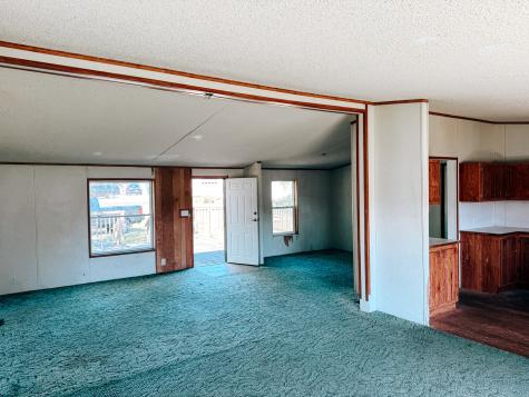 314 1/2 E Seminary Avenue Onarga IL 60955