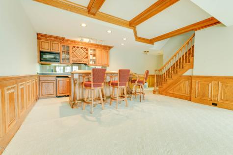 813 Fox Glen Drive St. Charles IL 60174