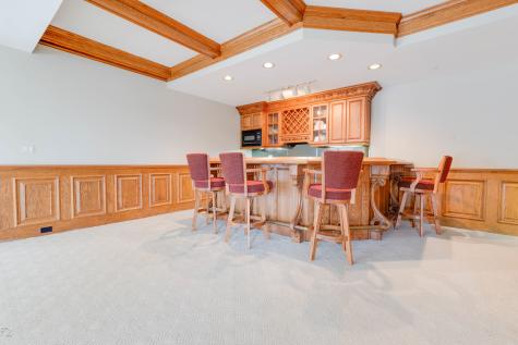 813 Fox Glen Drive St. Charles IL 60174