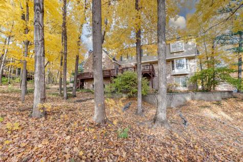 813 Fox Glen Drive St. Charles IL 60174