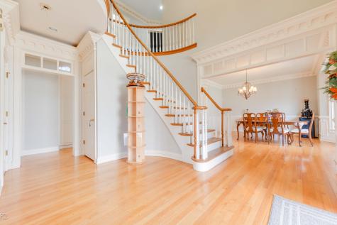 813 Fox Glen Drive St. Charles IL 60174
