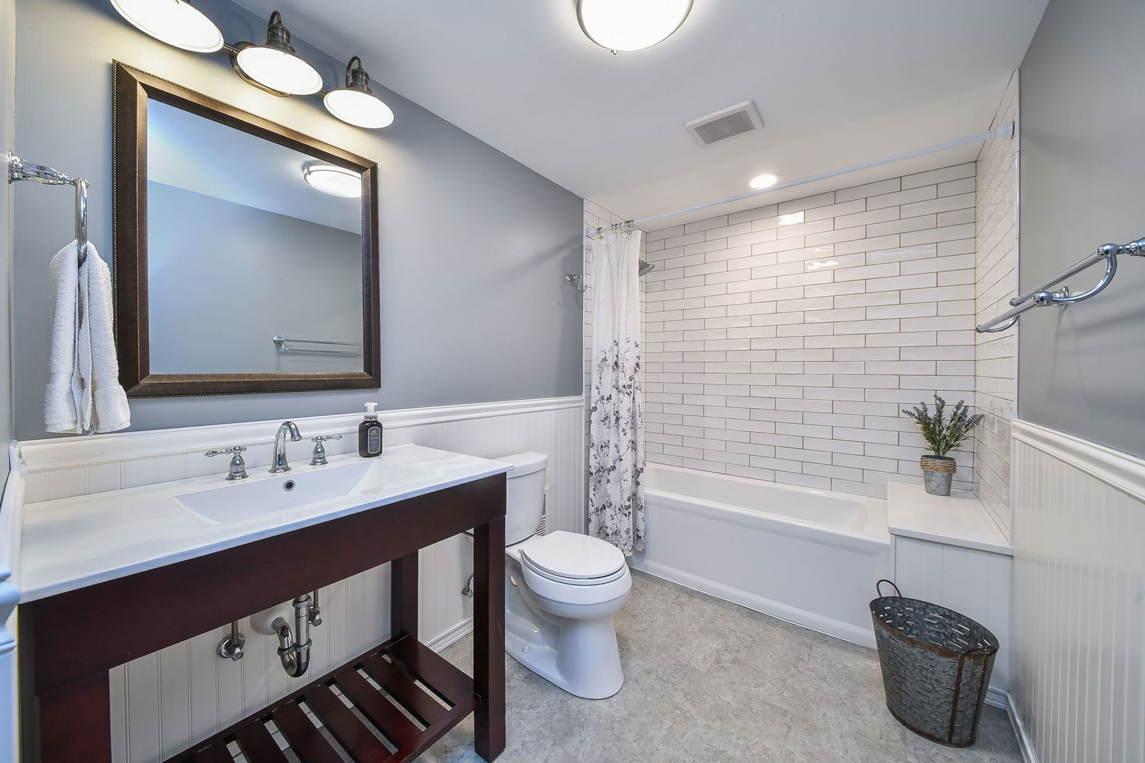 28W521 Warrenville Road Warrenville IL 60555