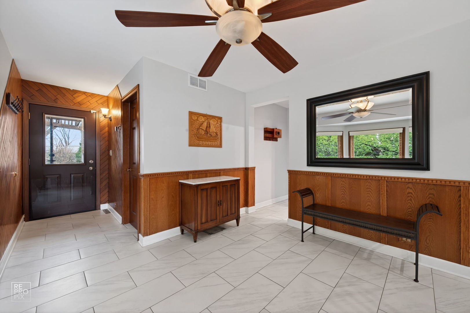 221 East Grantley Avenue Elmhurst IL 60126