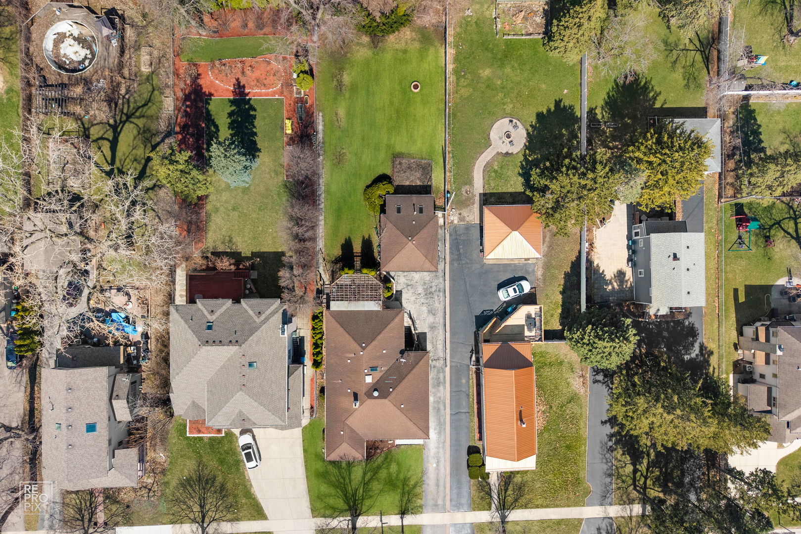 221 East Grantley Avenue Elmhurst IL 60126