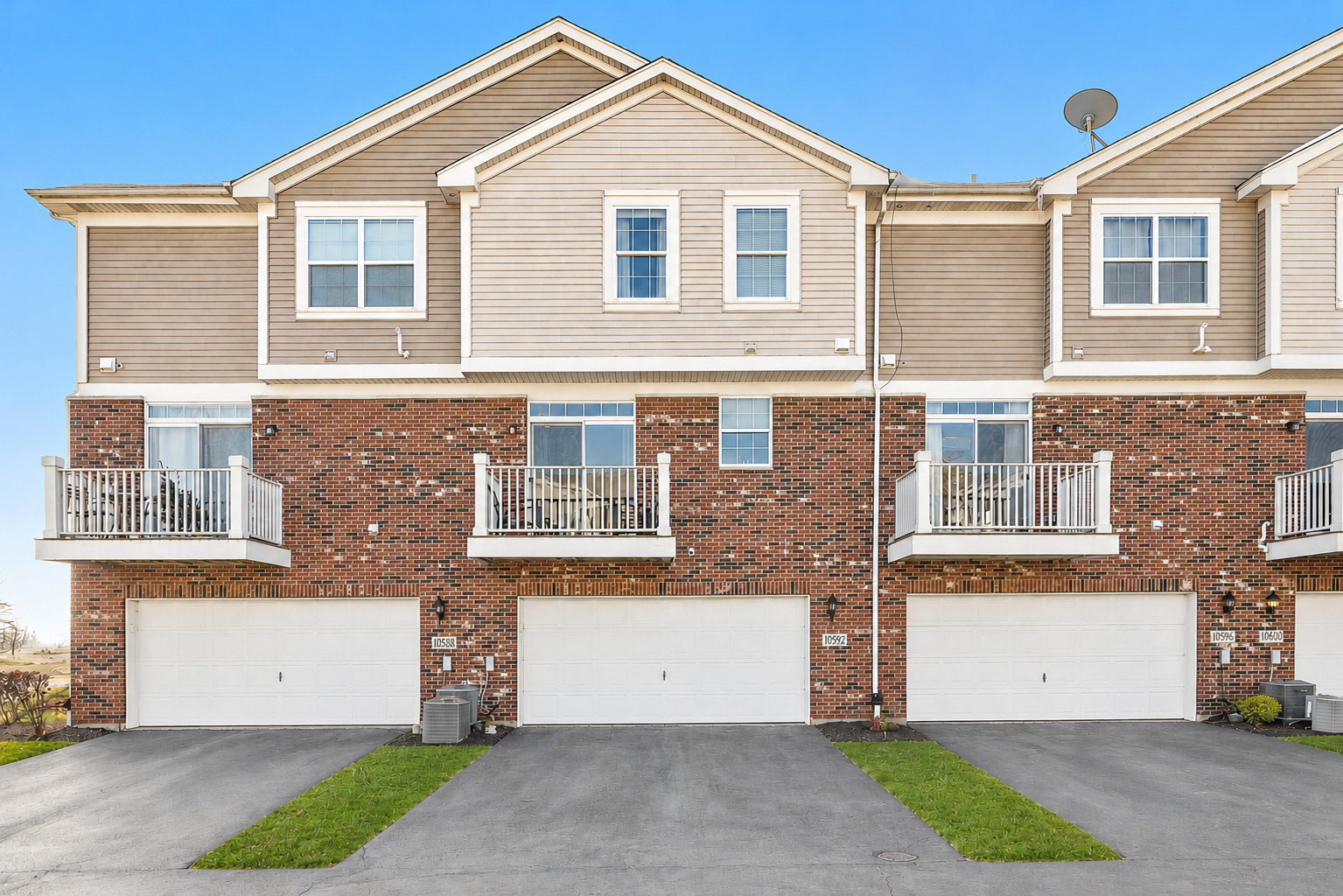 10592 West 154th Place Orland Park IL 60462