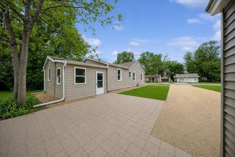 3616 Blackstone Avenue Rockford IL 61101