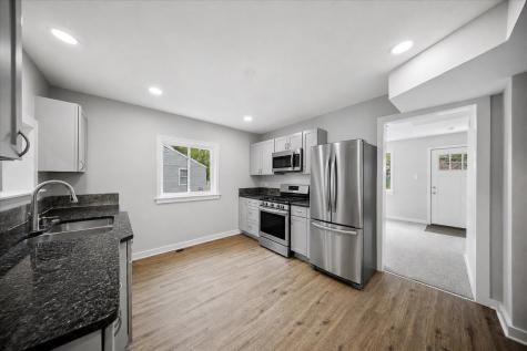 3616 Blackstone Avenue Rockford IL 61101
