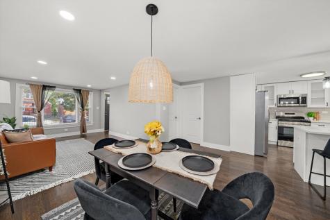 819 East 98th Place Chicago IL 60628