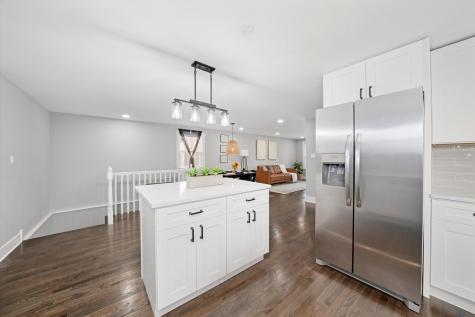 819 East 98th Place Chicago IL 60628