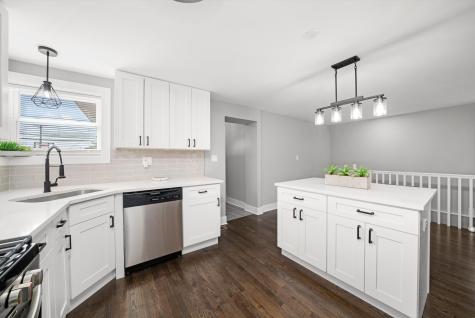 819 East 98th Place Chicago IL 60628