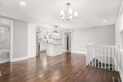819 East 98th Place Chicago IL 60628