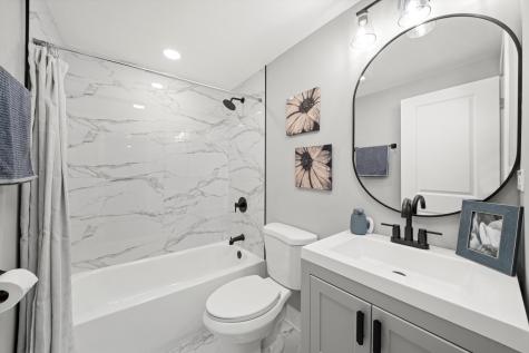 819 East 98th Place Chicago IL 60628