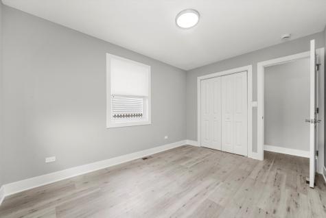 819 East 98th Place Chicago IL 60628