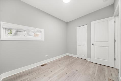 819 East 98th Place Chicago IL 60628